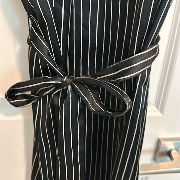 Black striped sleeveless dress size 14 brand new 🟢 - Picture 5 of 11